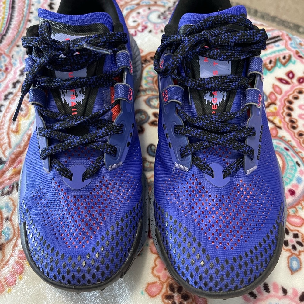 Nike Blue and Black Athletic Shoes with Mesh Design